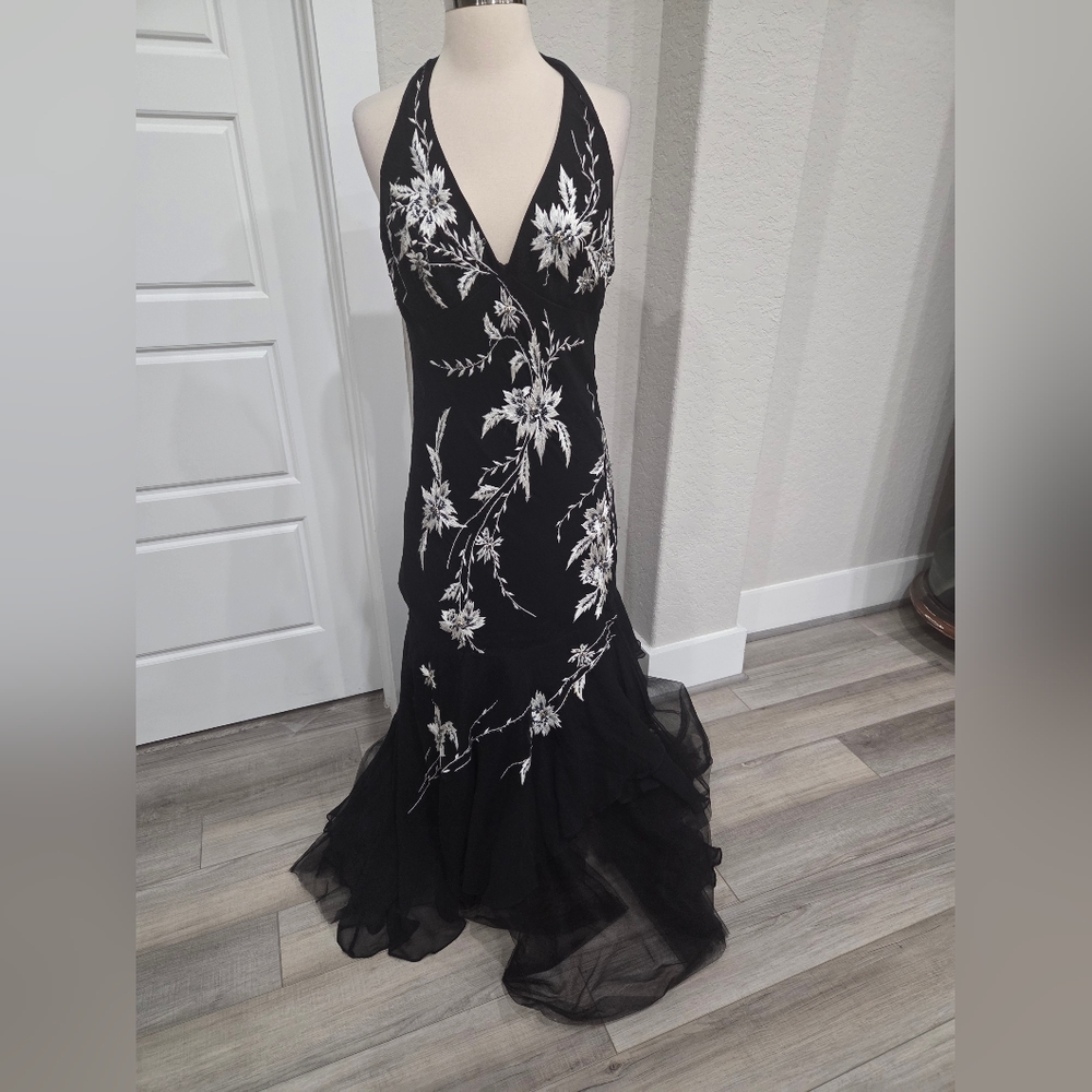 BICICI WOMEN'S SILK BLACK EMBROIDERED HALTER MERMAID GOWN SUZE XL